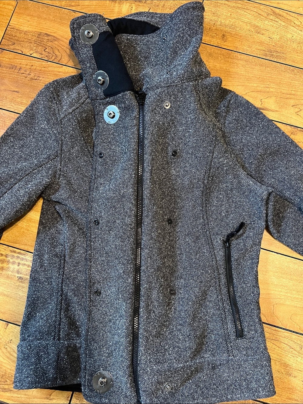 Lululemon Audrey Heather Charcoal High-Collar Button Front Jacket - Picture 7 of 9